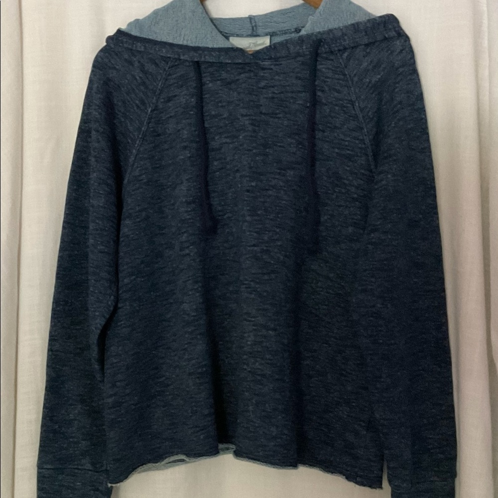 Hoodie Navy Blue Size M EUC UNIVERSAL THREAD